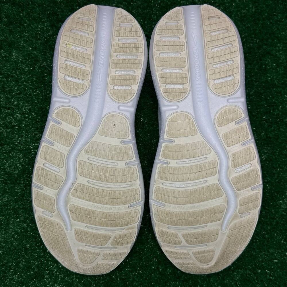 Brooks Ghost Max 2 Women’s Running Shoes Size 10.5 White Cushioned Trainer - Picture 8 of 8